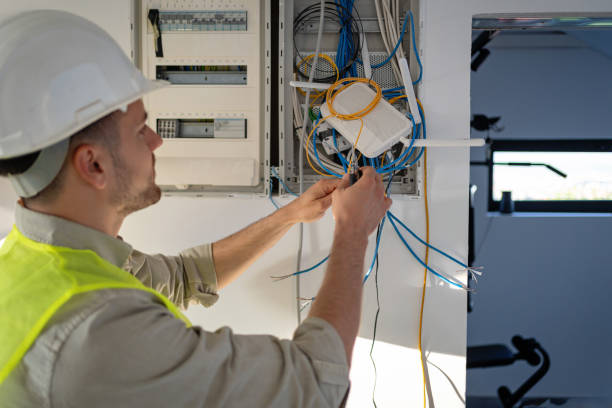 Best Licensed Electrician  in Clifton Knolls Mill Creek, NY